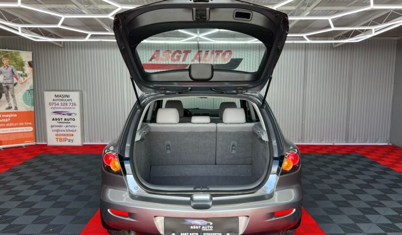 
								MAZDA 3 full									