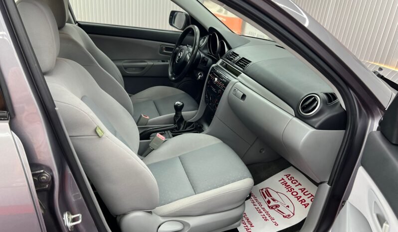 
								MAZDA 3 full									