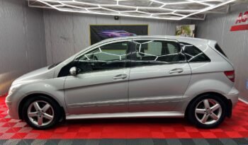 
										MERCEDES B180, AUTOMAT full									