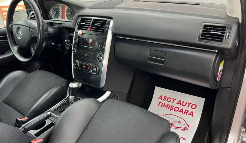 
								MERCEDES B180, AUTOMAT full									