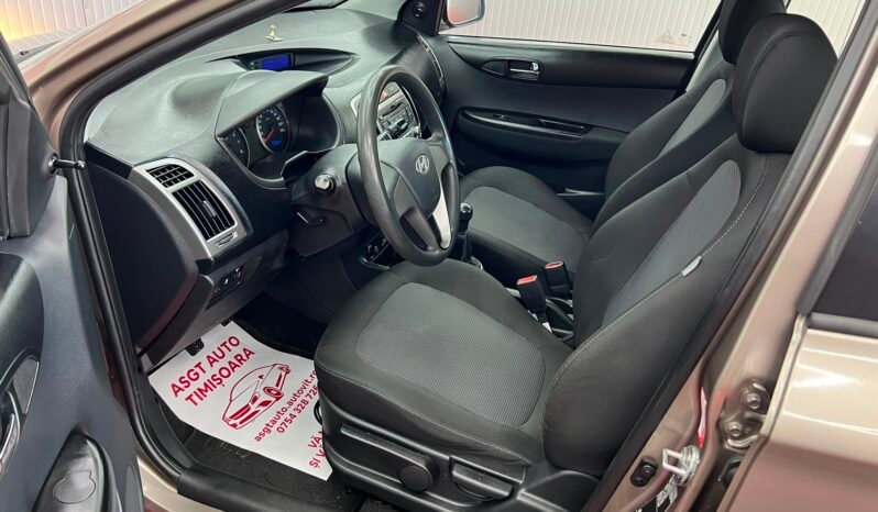 
								HYUNDAI I 20, AN 2014, EURO 5 full									