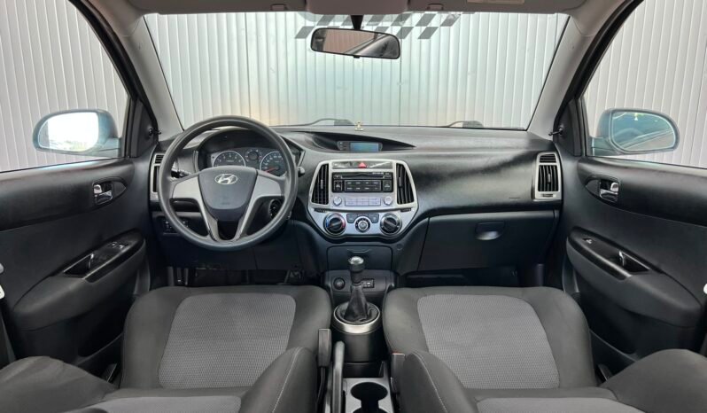 
								HYUNDAI I 20, AN 2014, EURO 5 full									