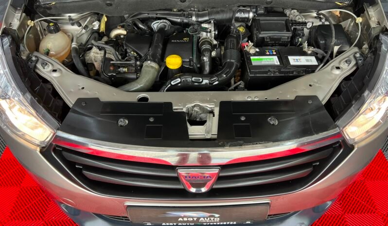 
								DACIA LODGY 7 LOCURI , 2014 full									