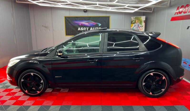 
								FORD FOCUS full									