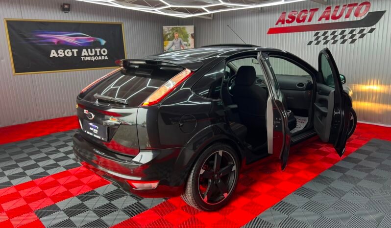 
								FORD FOCUS full									