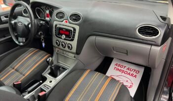 
										FORD FOCUS full									