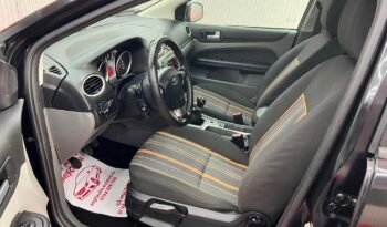 
										FORD FOCUS full									