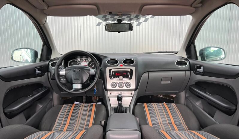 
								FORD FOCUS full									