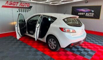 
										MAZDA 3 full									