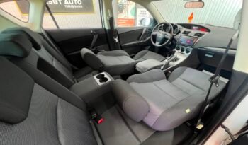 
										MAZDA 3 full									