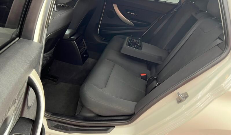 
								BMW SERIA 3, 2015, 2.0 DIESEL,EURO 6 ,AUTOMATA, INMATRICULATA full									